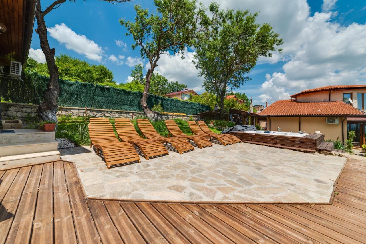 Sunny House Izgrev Villa Balcic Exterior foto